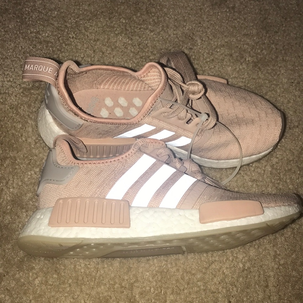 Adidas baby pink Nmd r1